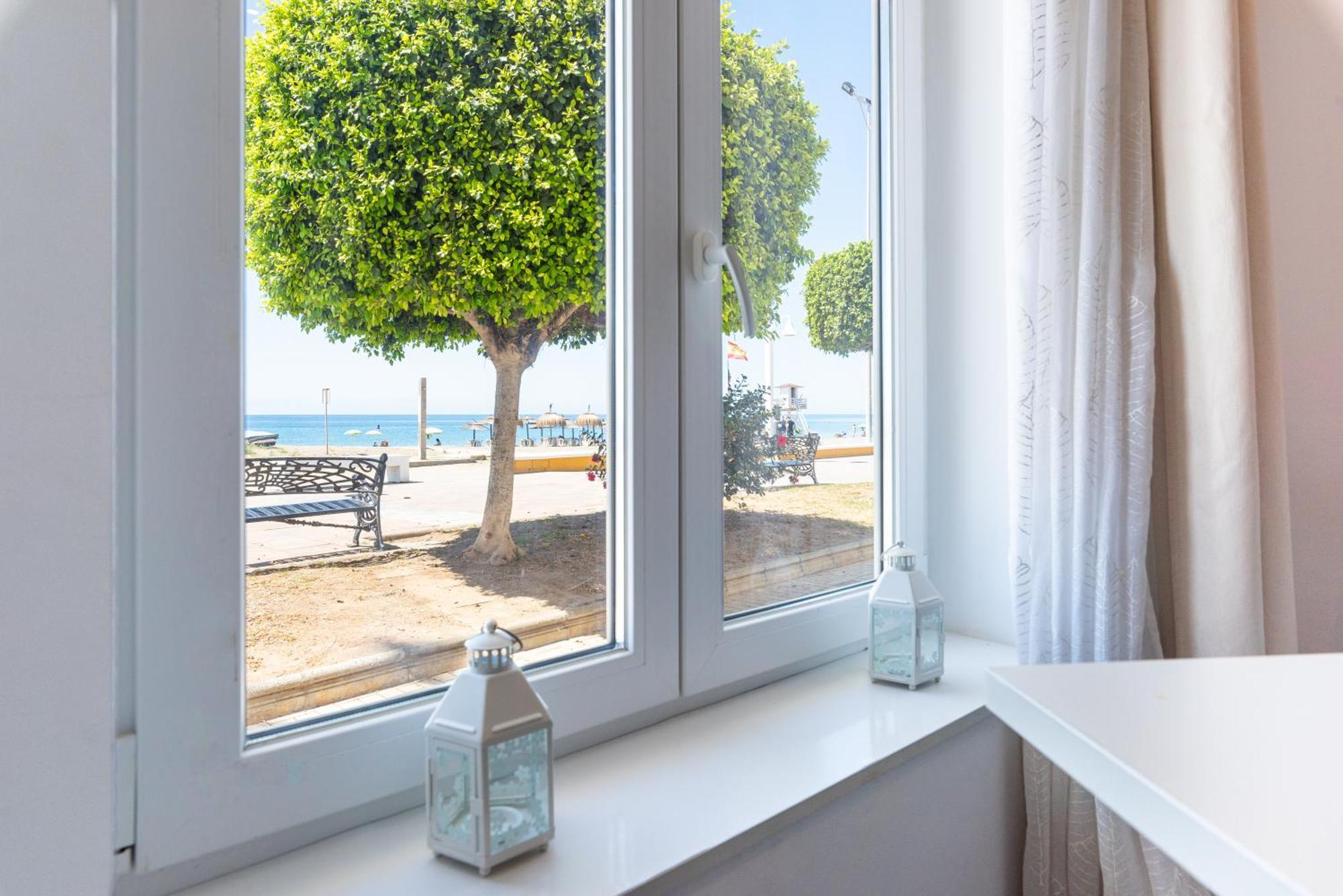 Wintowinrentals Dream Home On The Beachfront La Cala Del Moral Exterior foto