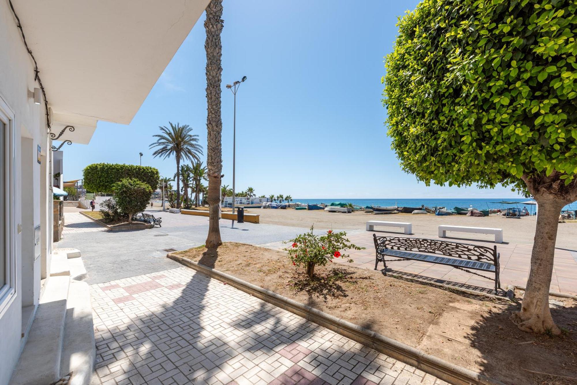 Wintowinrentals Dream Home On The Beachfront La Cala Del Moral Exterior foto